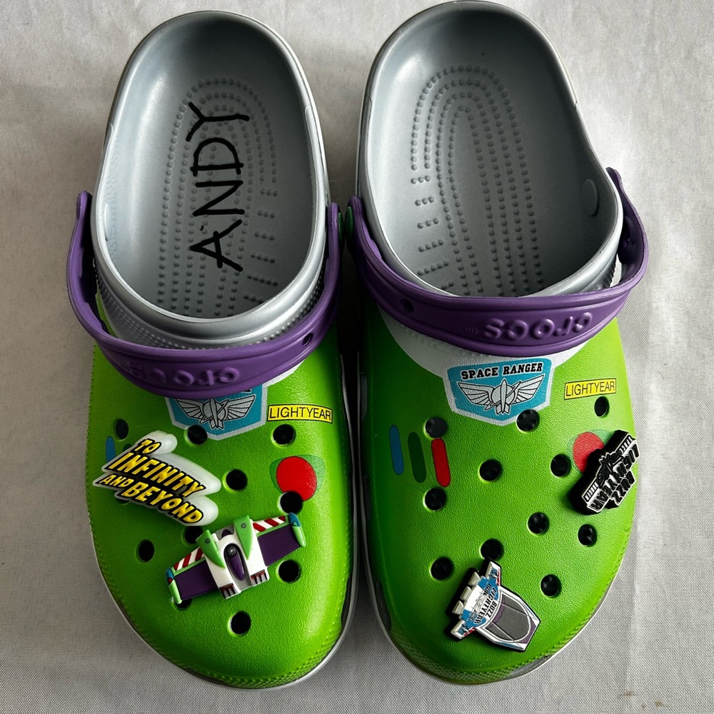 Adult BuzzLightyear Green Crocs